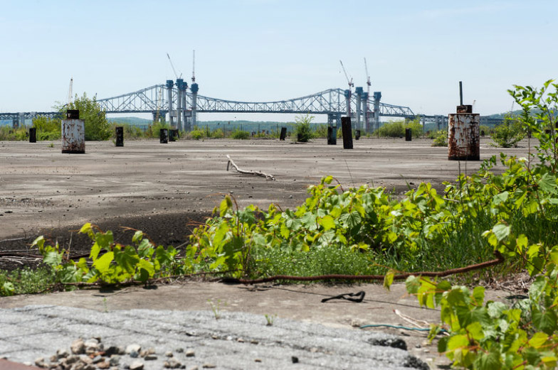 A development on the site of a former General Motors plant in Sleepy Hollow, N.Y., will feature 1,177 units of housing, more than 200,000 square feet of commercial space and a 140-room hotel. Credit Bryan Thomas for The New York Times